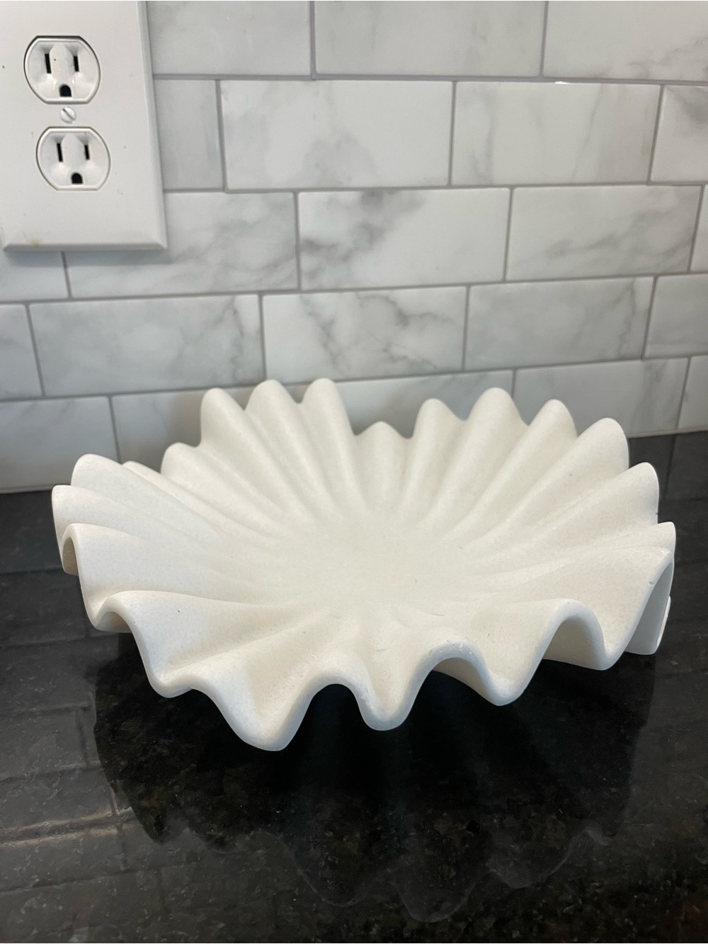 Decorative White Marble Wavy Fluted Bowl